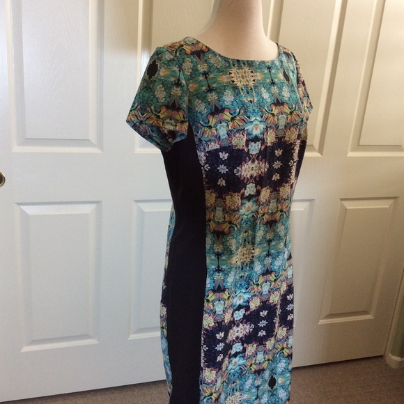 Fashion Spring Dress - Picture 2 of 6